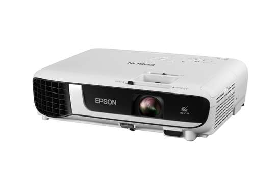 Epson EB-X51 XGA 3800 Lumens 3LCD Projector. image 3