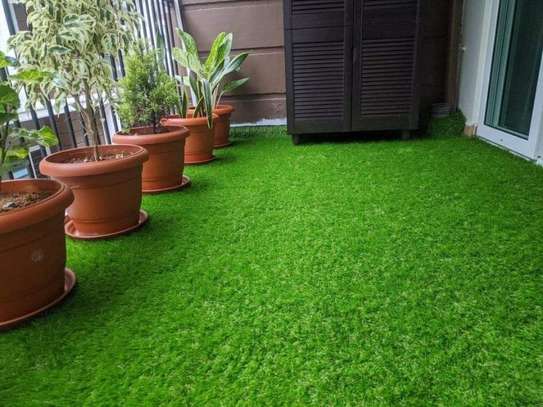 QUALITY GRASS CARPETS FOR YOUR COMPOUND image 8