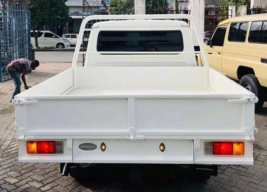 TOYOTA LANDCRUISER PICKUP DOUBLE CABIN 2018MODEL image 12