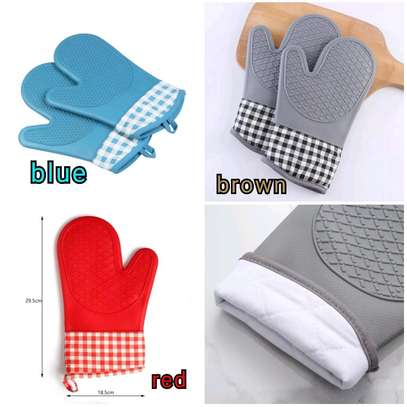 Silicone kitchen/oven gloves/pkp image 1