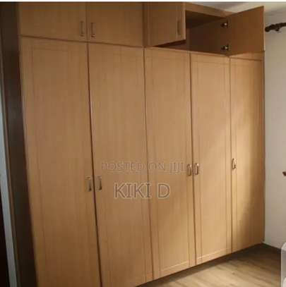 3 bedroom flat for sale image 3