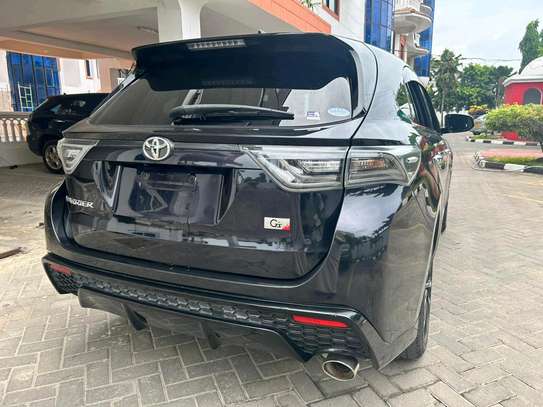 Toyota Harrier Gs image 1