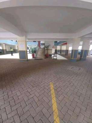 1bedroom to let in junction mall image 7