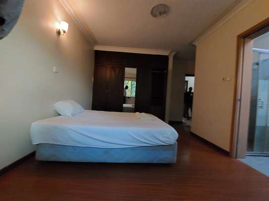 3 Bed Apartment with En Suite at Lavington image 8
