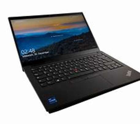 Lenovo ThinkPad E14 Gen 4 Laptop image 2