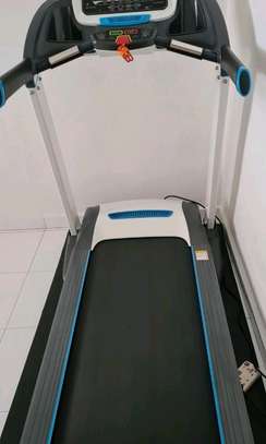 Treadmill V-3 image 4