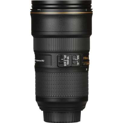 Nikon AF-S NIKKOR 24-70mm f/2.8E ED VR Lens image 3