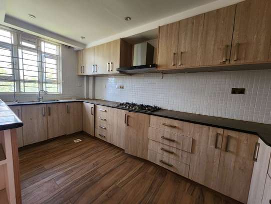 3 Bed Apartment with En Suite in Thika Road image 12