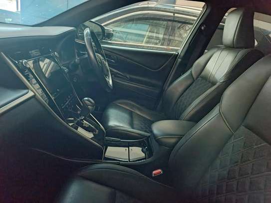 Toyota Harrier hybrid 2019 image 3