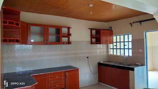 4 Bedroom House to rent in Ongata Rongai image 6