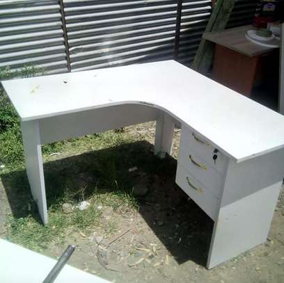 Executive l shape office desks image 3