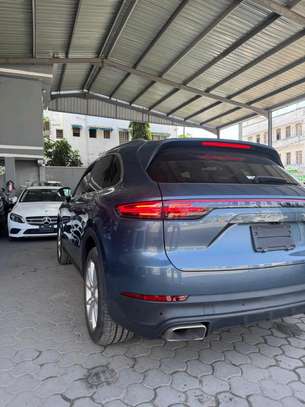 Porsche cayenne Blue 2018 image 11