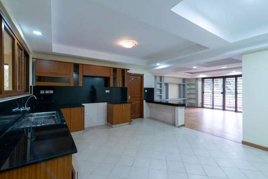 3 Bed Apartment with En Suite at Westlands image 31