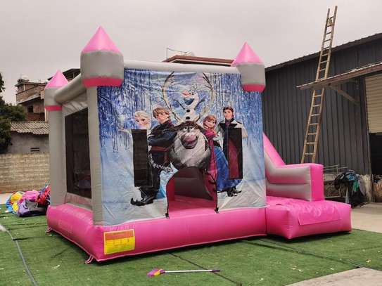 bouncing castles for hire image 4