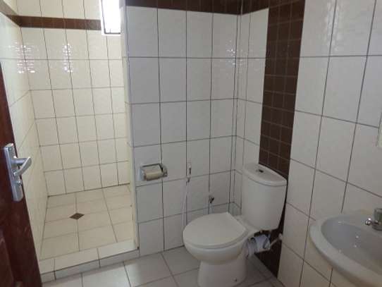 3 bedroom spacious apartments for sale in Nyali.ID 1355 image 6