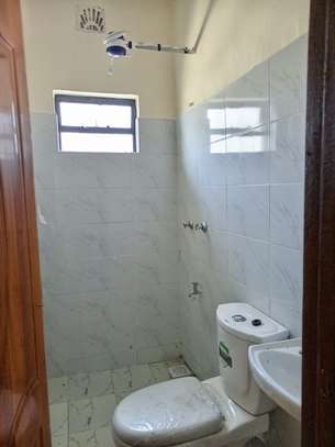 3 Bed House with En Suite in Kitengela image 11