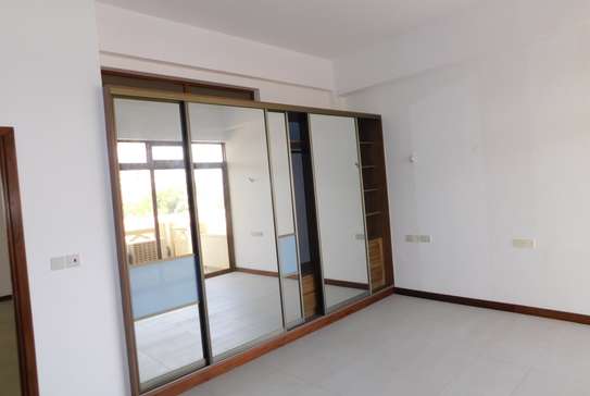3 Bed Apartment in Nyali Area image 4
