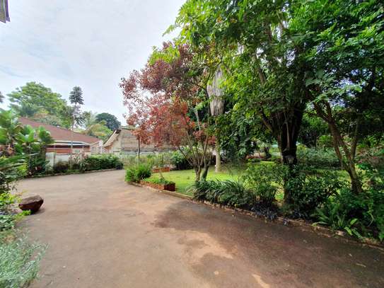 5 Bed House with En Suite in Gigiri image 61