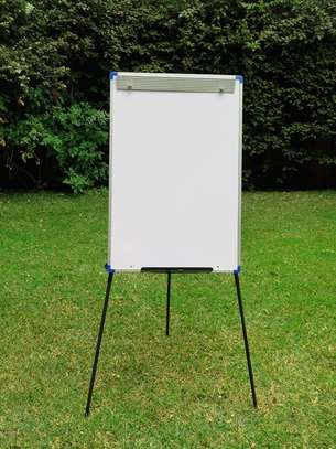FOR SALE – CLASSIC STEEL WHITEBOARD EASEL ON TRIPOD image 1