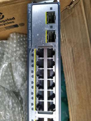 Cisco Poe switch gigabit with sfp image 2
