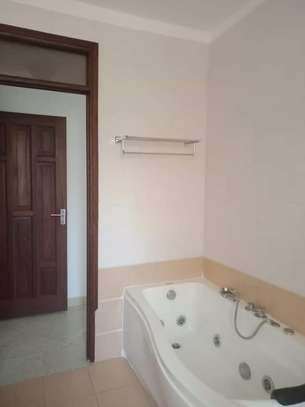 3 Bed Apartment with En Suite in Nyali Area image 6