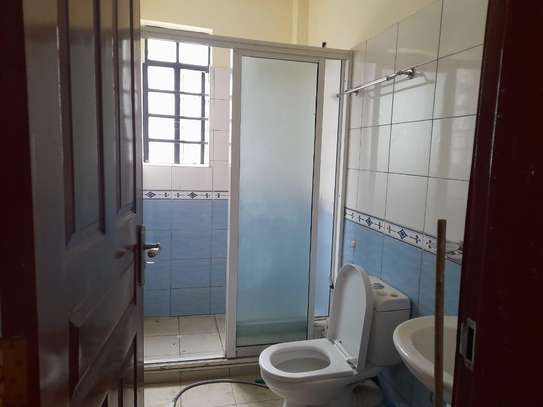 3 bedroom apartment master Ensuite available in kilimani image 12