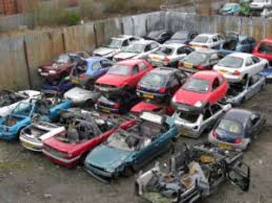 We Buy Damaged Cars for Cash-Free Collection image 2