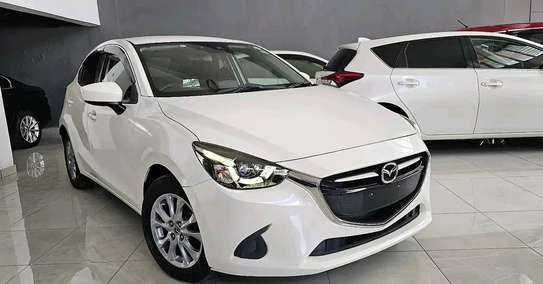 Mazda Demio petrol white Grade 4.5 2017 image 1