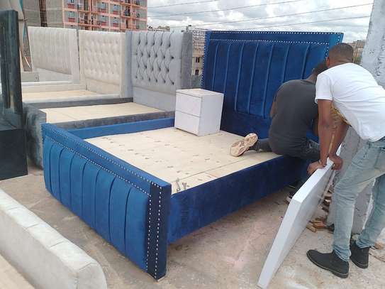 5x6 brand new cassic bed... image 1