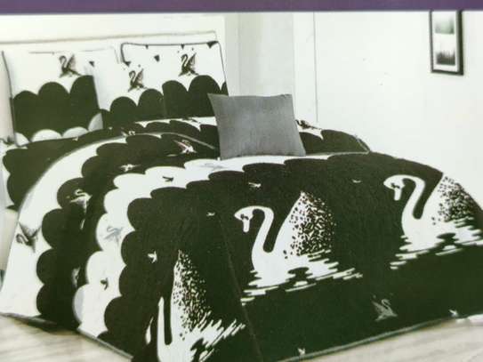 1 bed cover 1 bedsheeet 2 pillowcases 6*7 image 6