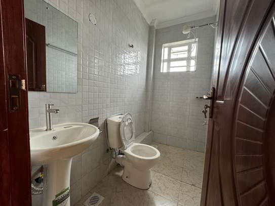2 Bed Apartment with En Suite in Kamakis image 4