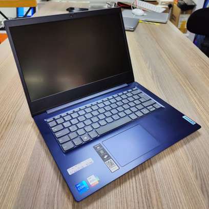 Lenovo IdeaPad 3 14 Core i5 image 3