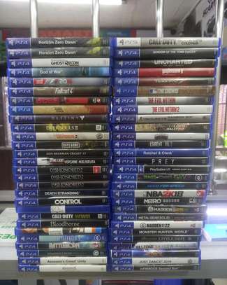 Playstation 4 used games image 1