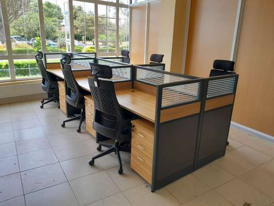 Office Workstation: 6 Person Open Plan Desk For Offices image 3