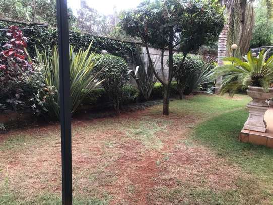 4 Bed House  in Kilimani image 6