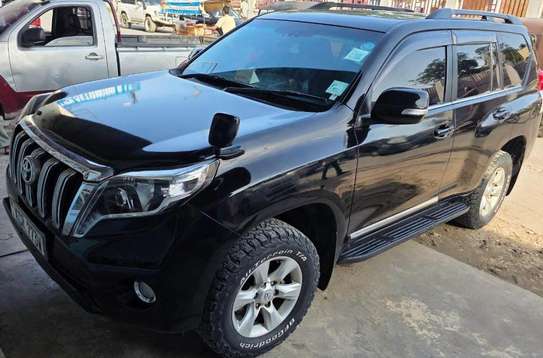 Toyota Landcruiser prado TX black image 3