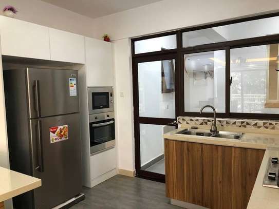 3 Bed Apartment with En Suite in Kileleshwa image 14