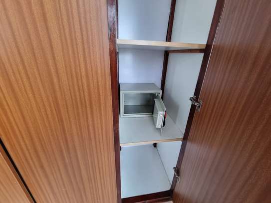 Furnished 1 Bed Apartment with En Suite at Ngong Road image 4