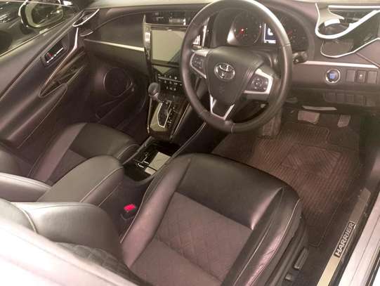 Toyota Harrier 2017 image 4