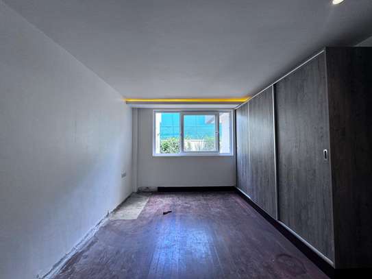 5 Bed House with En Suite in Runda image 18