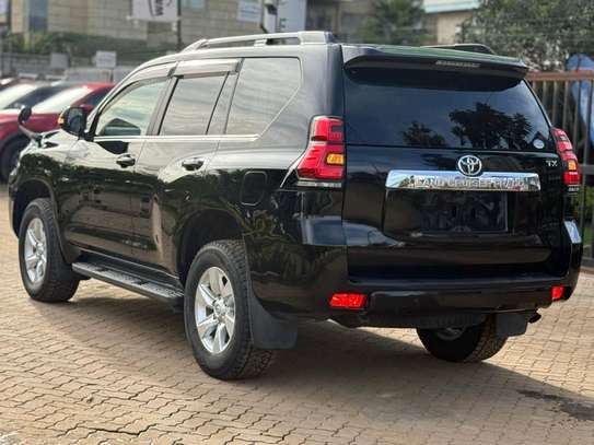 Toyota Land Cruiser Prado black interior 2018 model image 3