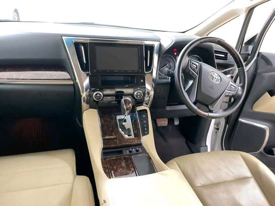 TOYOTA VELLIFIRE 2019MODEL VIP LUXURY image 12