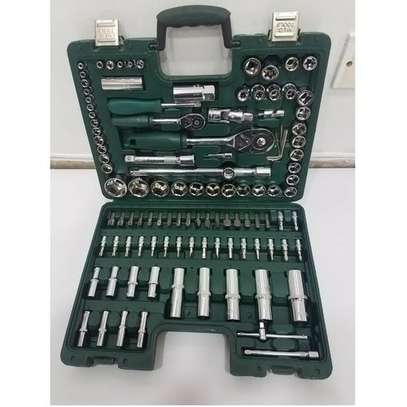 108pc socket wrench set 1/4'' & 1/2'' image 2