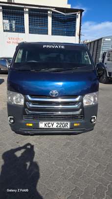 Toyota Hiace 7L image 2