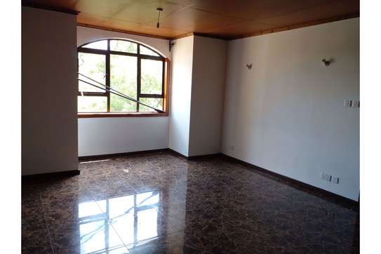 4 bedroom apartment for rent in Kileleshwa image 17