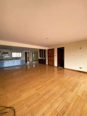 3 Bed Apartment with En Suite in Lavington image 6