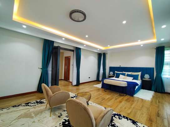 5 Bed House with En Suite in Karura image 9