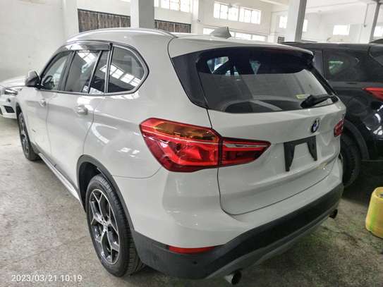 BMW X1 image 2