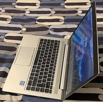 HP EliteBook 840 G5 8th Gen Core i5 8GB RAM 256GB SSD 14" image 3