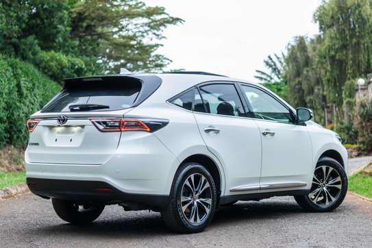 2015 Toyota Harrier White Limited image 5